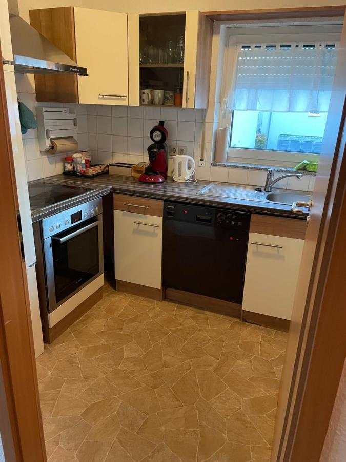 Ferienwohnung Mit 2 Zimmer, Kueche, Bad, In Saarbruecken Exterior photo